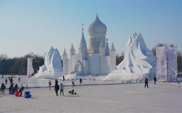 哈尔滨冬天哪里好玩：太阳岛雪雕