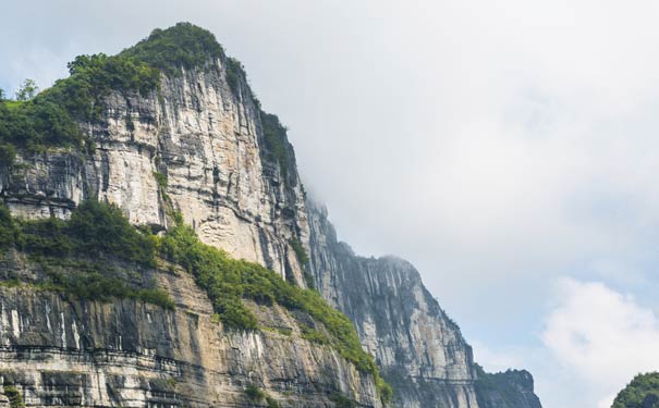 重庆金佛山旅游景区：高穴子