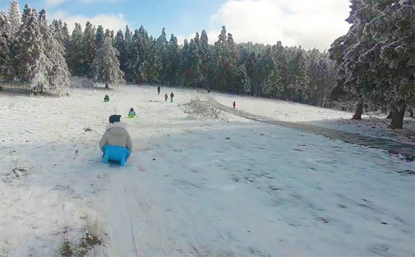 冬季武隆旅游：仙女山滑雪