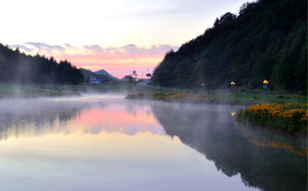 重庆巫溪红池坝云中花海黄昏