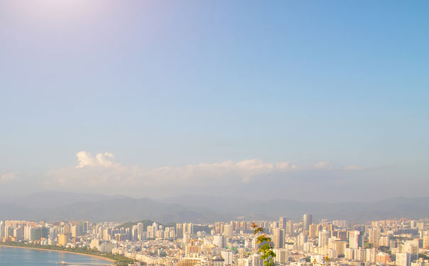 三亚旅游：凤凰岭公园观三亚风景