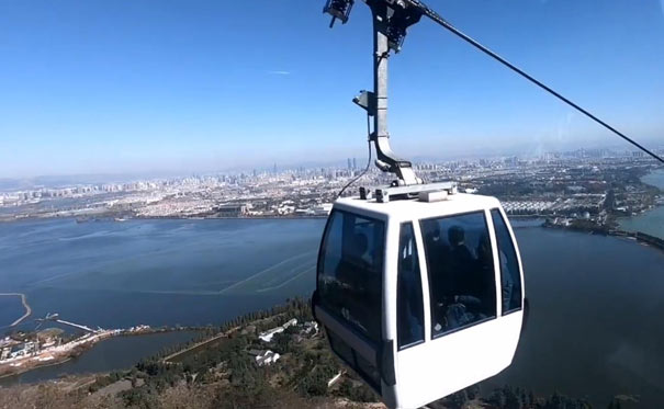 云南昆明旅游景点：西山森林公园缆车