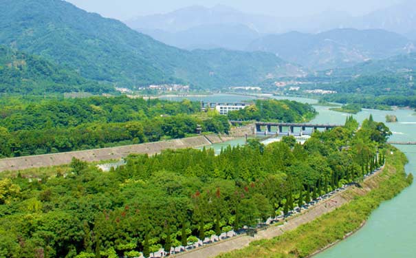 四川都江堰旅游景区-重庆青年旅行社