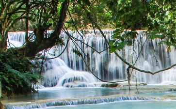 琅勃拉邦光西瀑布-重庆到老挝旅游-重庆青年旅行社