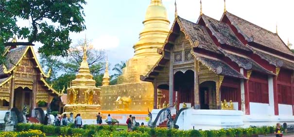 泰国清迈旅游：双龙寺