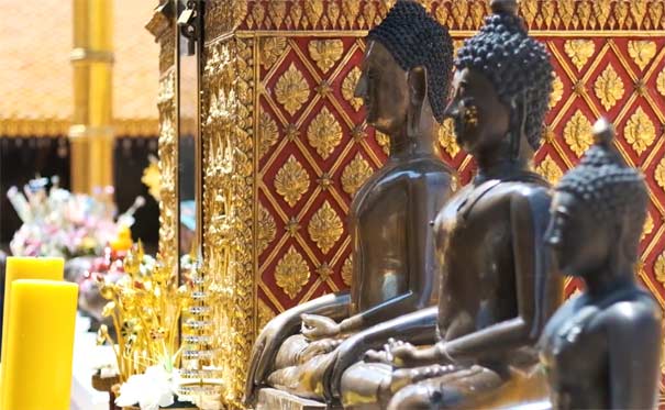 泰国清迈旅游：双龙寺