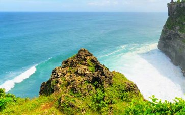 巴厘岛乌鲁瓦图断崖-新加坡+巴厘岛旅游线路特色