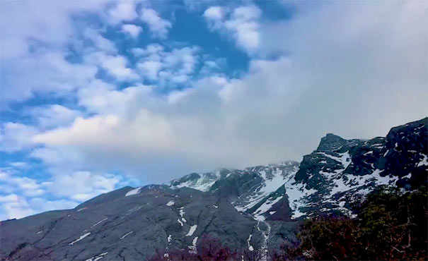 云南旅游：香格里拉哈巴雪山