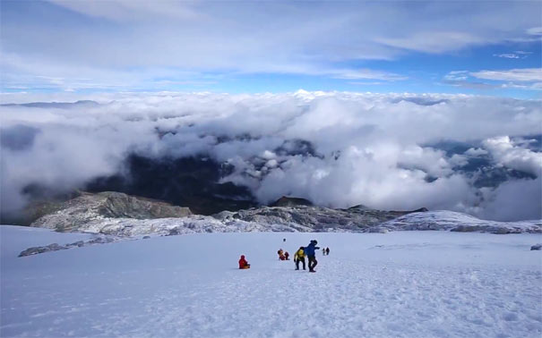 云南旅游：香格里拉哈巴雪山