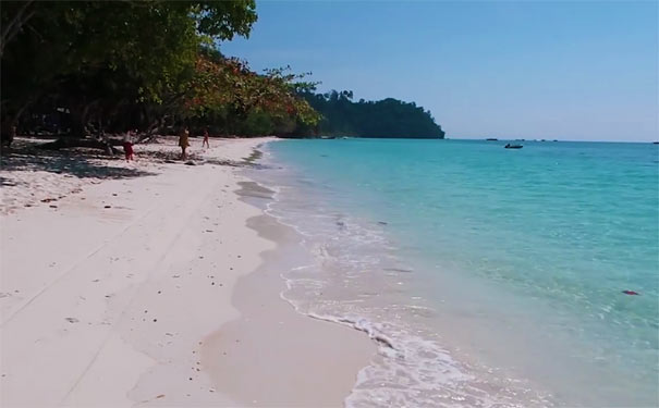 泰国旅游景点：甲米奥南海滩(Ao Nang Beach)