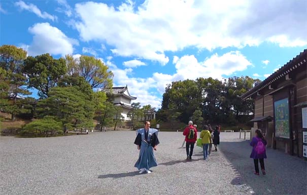 日本旅游：京都二条城内的coser