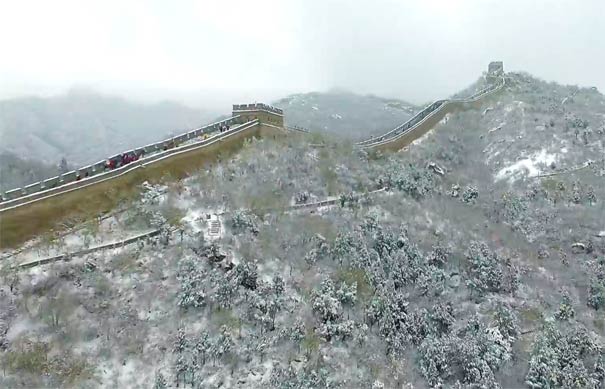 冬天旅游：八达岭长城雪景