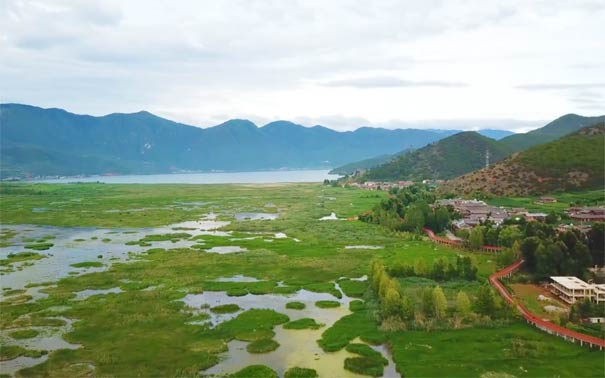 泸沽湖旅游：走婚桥春夏