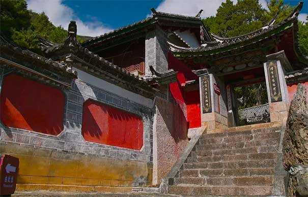 云南丽江旅游：2A级景点玉峰寺