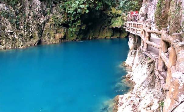 贵州旅游：荔波大七孔景区