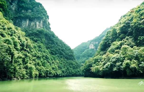 贵州旅游：南江大峡谷鸳鸯湖