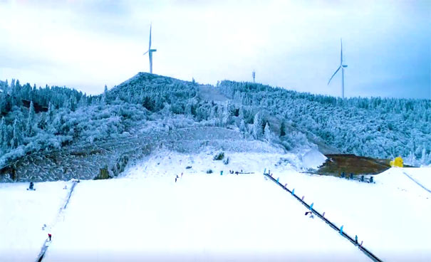 重庆周边滑雪游：丰都南天湖滑雪场