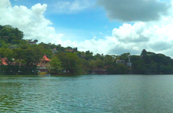 斯里兰卡旅游：康提湖