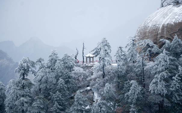 陕西旅游：冬季华山雪景