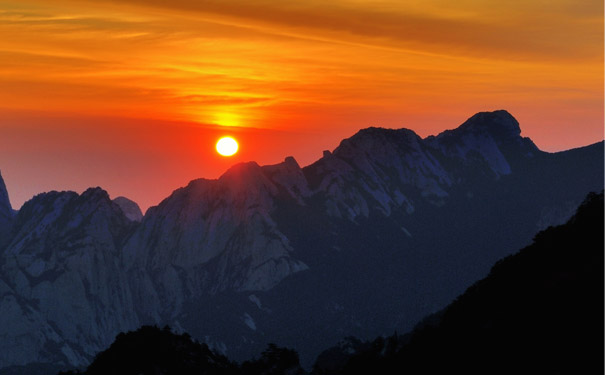 陕西旅游：冬季华山日出