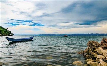 云南抚仙湖旅游-重庆到云南赏花旅游