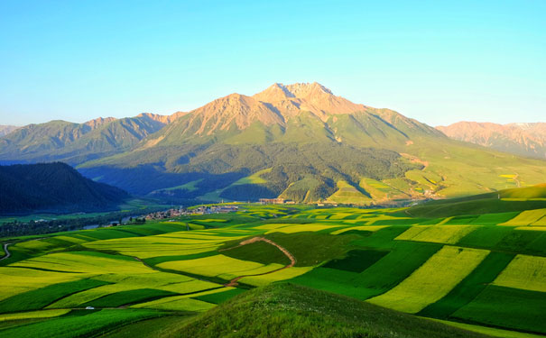 青海祁连旅游区卓尔山风景