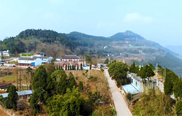 成都春天旅游去哪里：金堂云顶山风景区