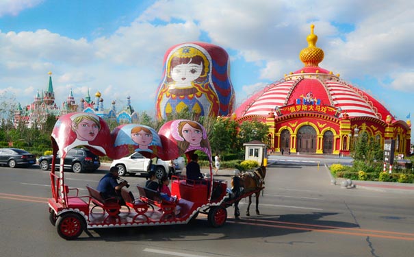 十一国庆旅游：内蒙古满洲里俄罗斯套娃广场