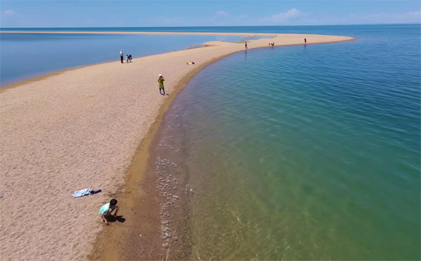 国庆旅游：青海旅游带什么