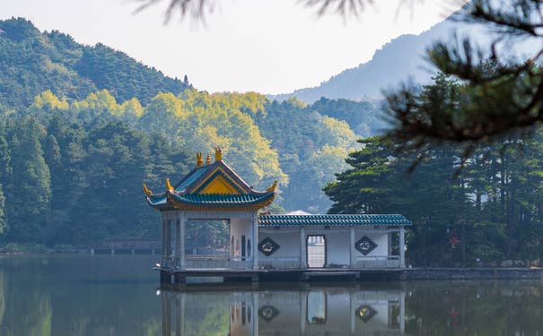 庐山旅游景点：如琴湖