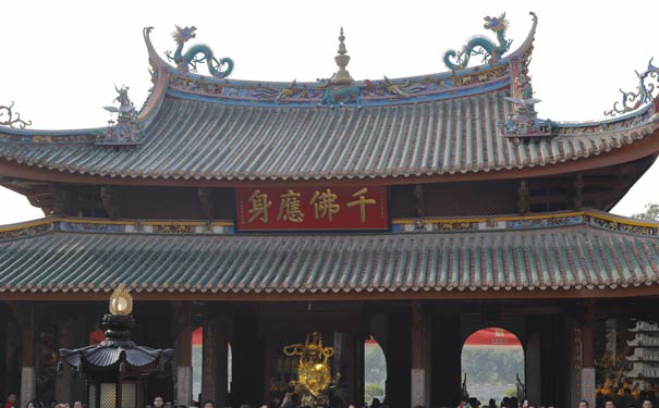 福建旅游：厦门南普陀寺