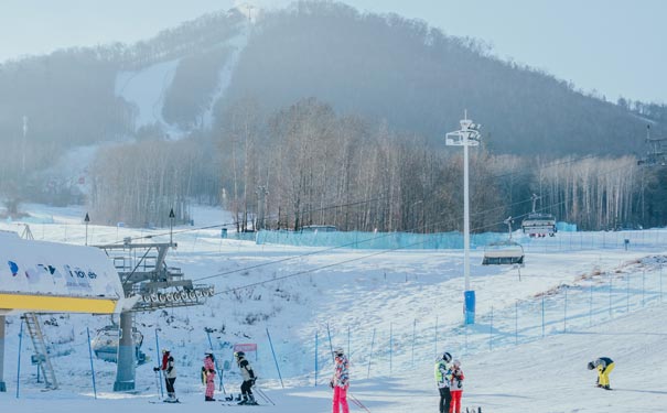 冬季旅游滑雪场：吉林长白山滑雪场