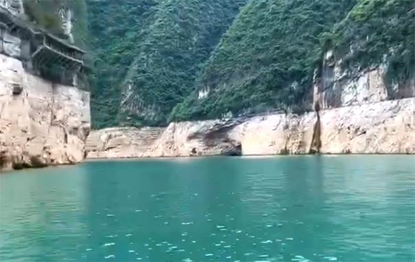 长江三峡旅游：巫山小三峡