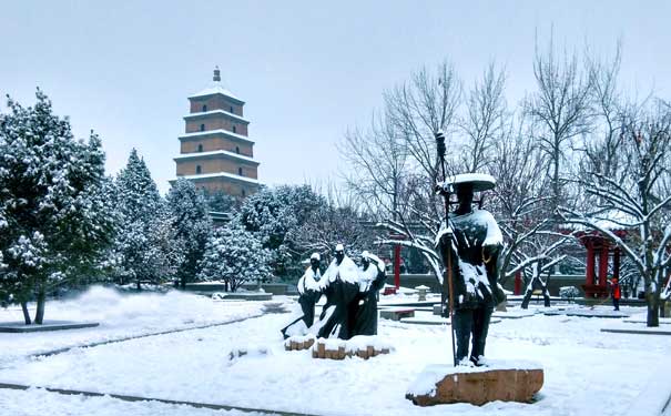 西安大雁塔雪景