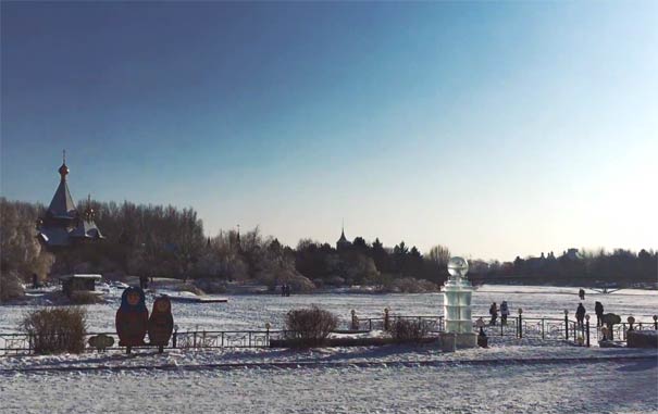 哈尔滨旅游：伏尔加庄园冬季雪景