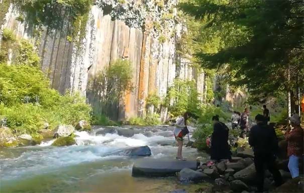 吉林长白山旅游：十五道沟天书展册