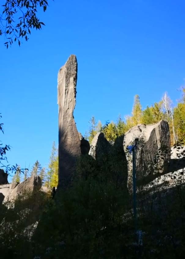 长白山峡谷浮石林