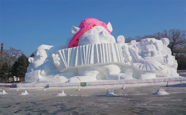 冬季哈尔滨旅游注意事项：雪雕拍摄