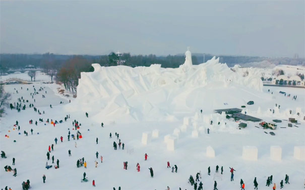 哈尔滨太阳岛公园：冬季雪景