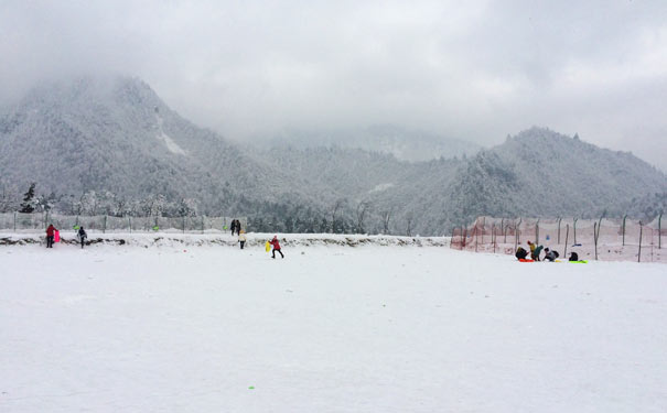 四川最美滑雪场：西岭雪山滑雪场