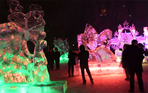 黑龙江旅游：哈尔滨冰灯游园会