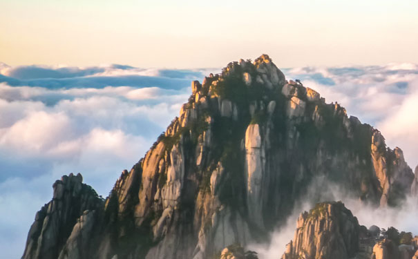 黄山风景区天都峰云海