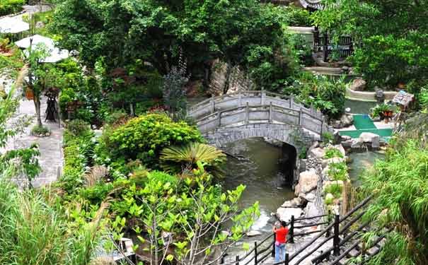 冬季云南旅游推荐：腾冲热海温泉