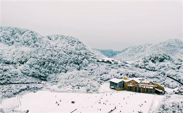 重庆南山金佛山西坡雪景