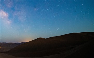 宁夏旅游：腾格里沙漠星空