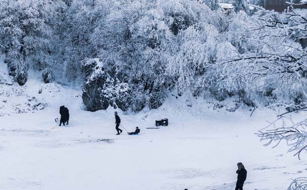 峨眉山雷洞坪滑雪场