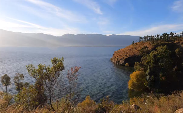 骑行大理旅游：洱海海东地区鹿卧山