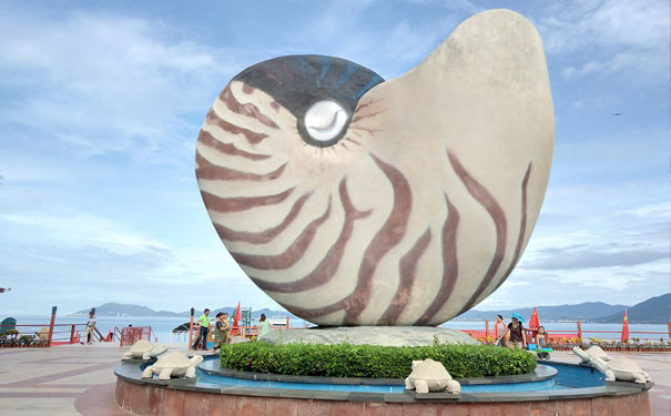 三亚旅游：西岛标志海螺