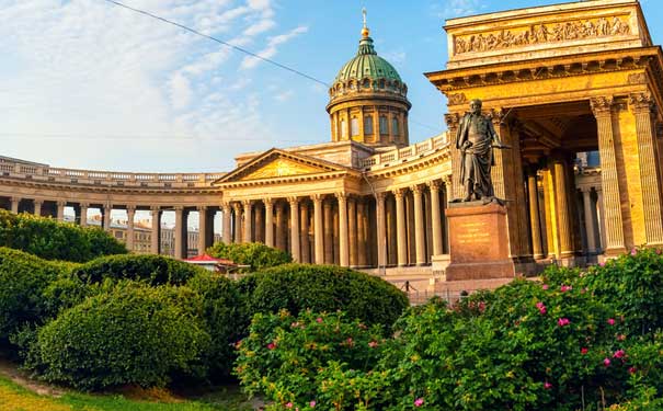 俄罗斯旅游概述：圣彼得堡喀山大教堂
