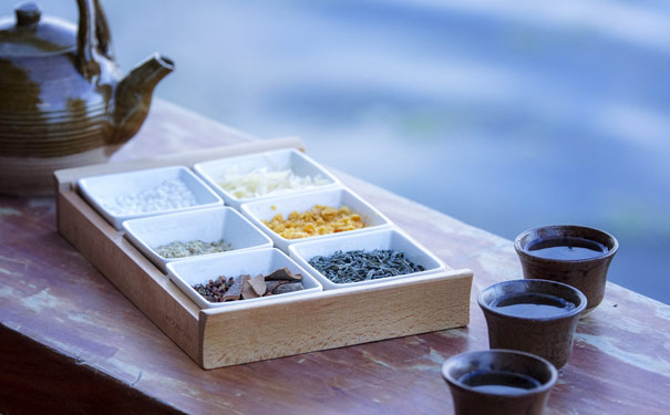 大理旅游美食推荐：白族三道茶